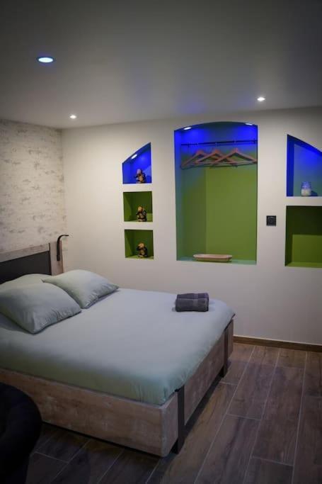 Nuit De La Sagesse "Jacuzzi Terrasse Et Parking Prive" Apartment Rouen Exterior photo